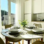 Corso 42 - Design Moderno E Comfort Per 4 * נוברה