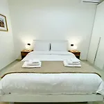 Corso 42 - Design Moderno E Comfort Per 4 דירה נוברה