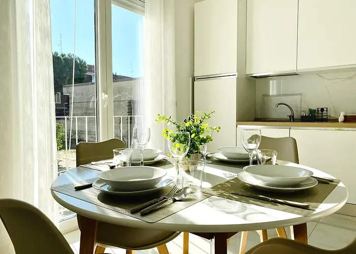 Corso 42 - Design Moderno E Comfort Per 4 * Novara