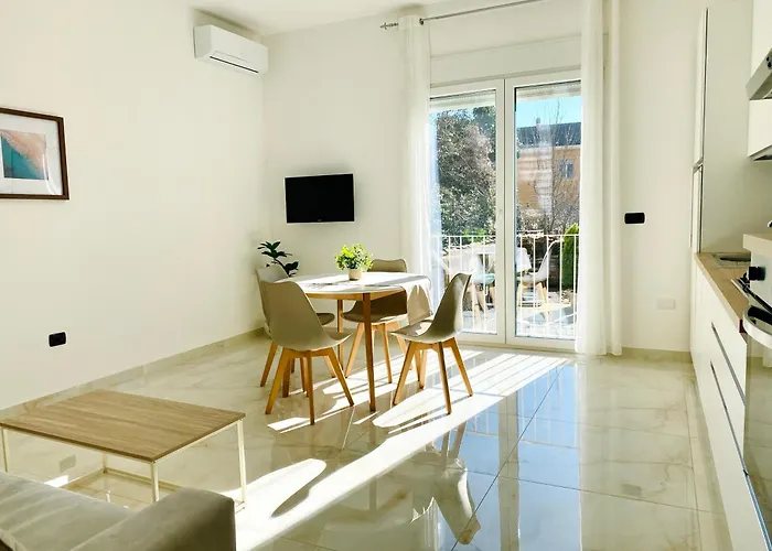 CORSO 42 - Design moderno e comfort per 4 Appartamento